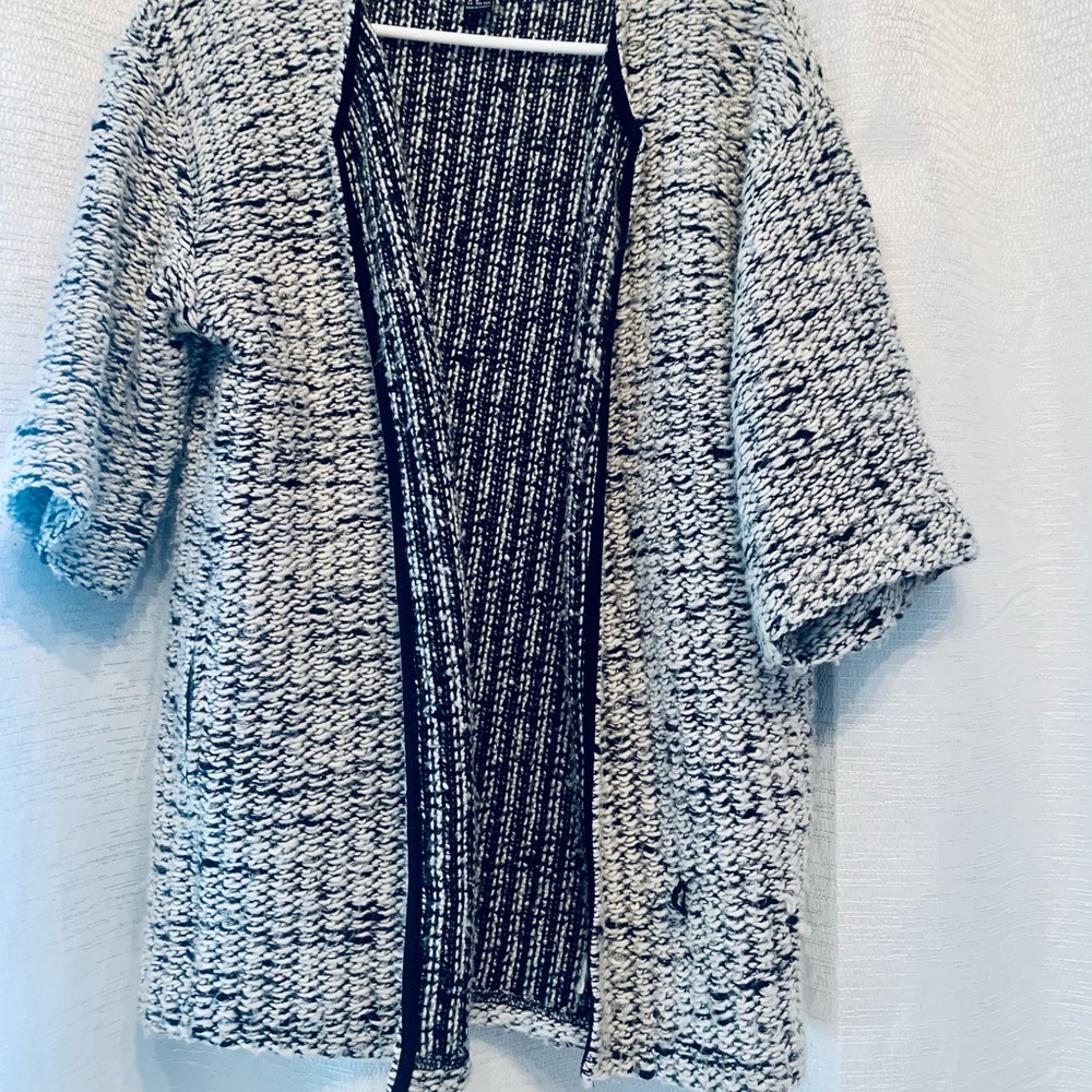 Sweater vest
